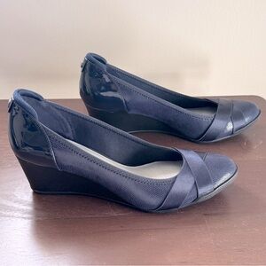 NWOT Closed toe wedge heels